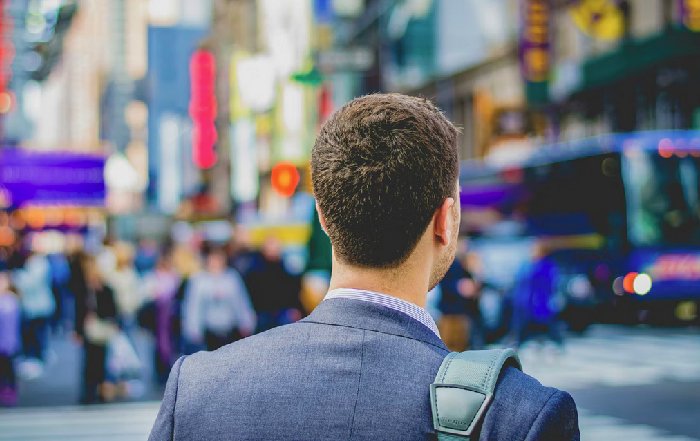 Article Image for Jobs That Offer International Mobility